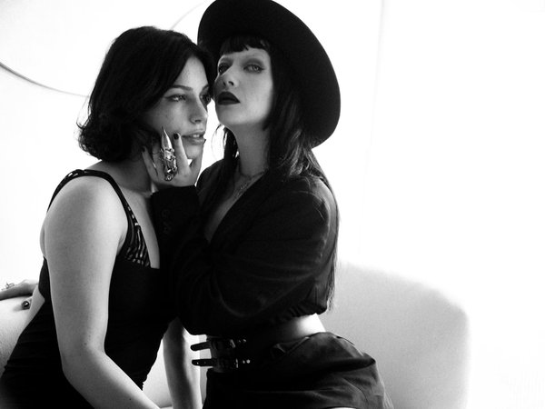 Sport et chic : le lookbook du moment